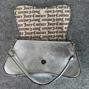 Silver-Shoulder-Bag-2